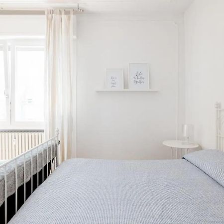 Spaziosa Matrimoniale Nel Centro Di Modena Apartamento Exterior foto